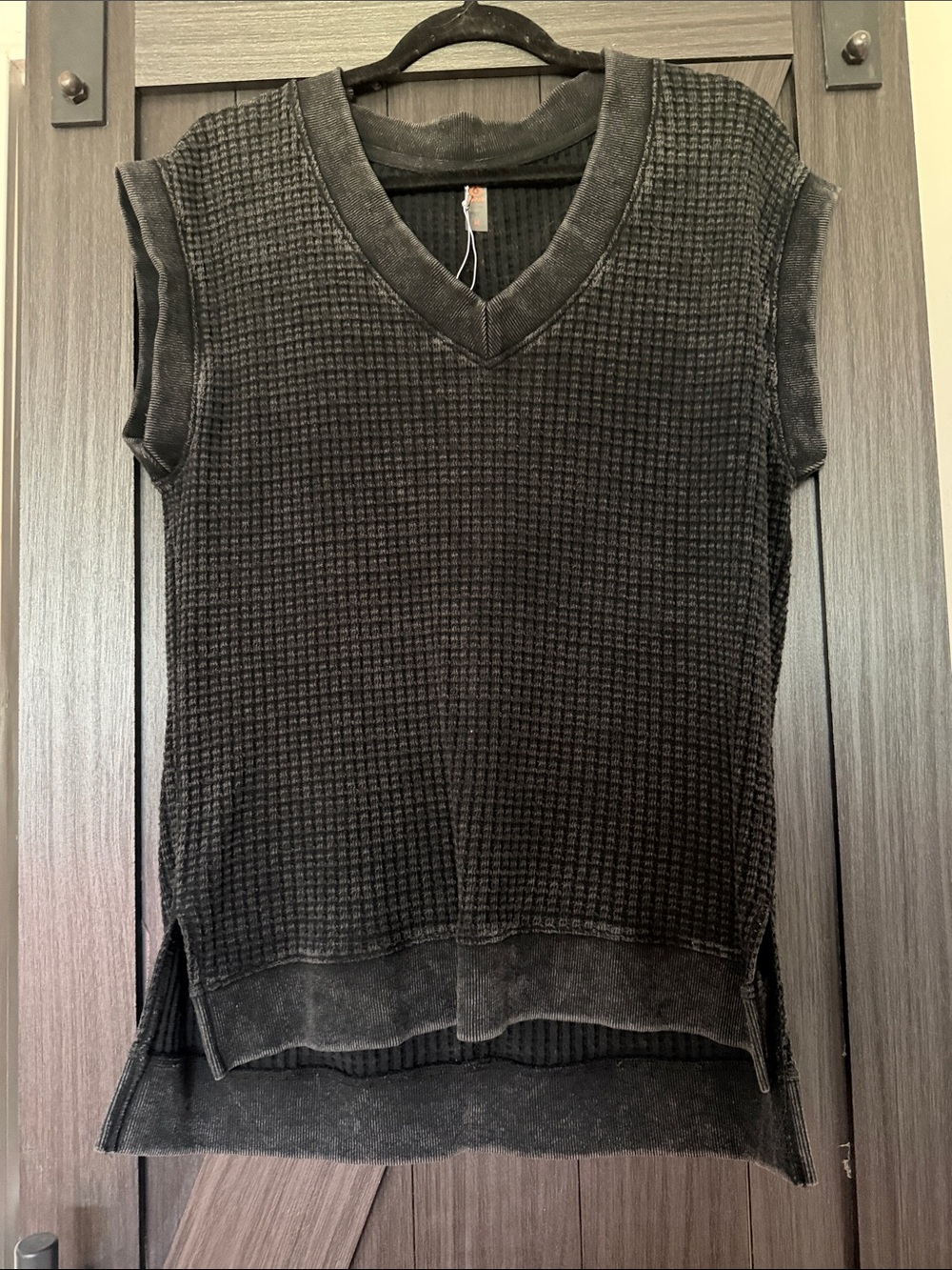 Mono B Black Textured V-Neck Sleeveless Sweater Tank